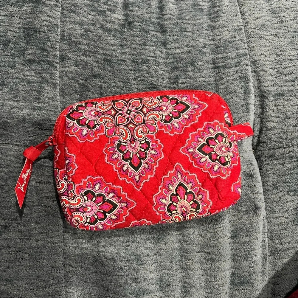 Vera Bradley Frankley Scarlett Makeup Bag Red EUC - Picture 2 of 2